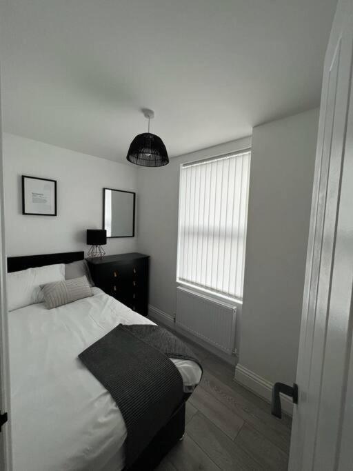 Beautiful Anfield Family Home Liverpool Bagian luar foto