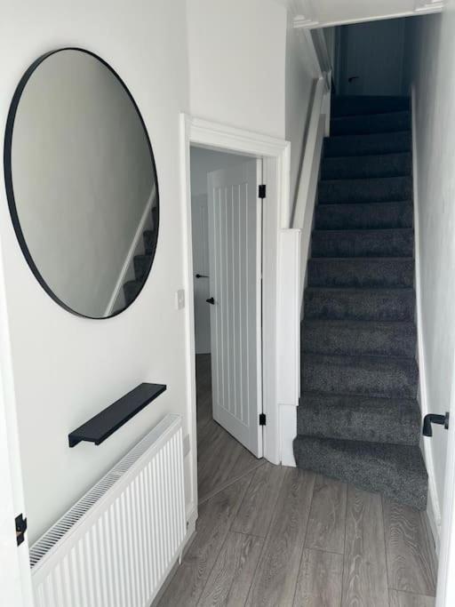 Beautiful Anfield Family Home Liverpool Bagian luar foto