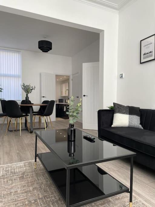 Beautiful Anfield Family Home Liverpool Bagian luar foto